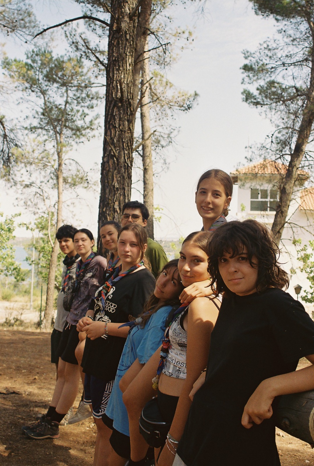 Esculta Ojibway trabajando en equipo